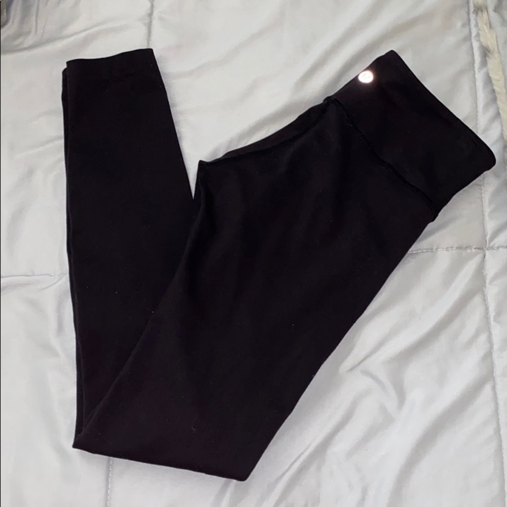 Black Lululemon Wunder Under Leggings